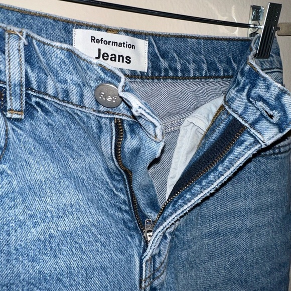 Reformation Shasta Destroyed Mid-Rise Straight Leg Jeans Waist Size 24 - Picture 4 of 7